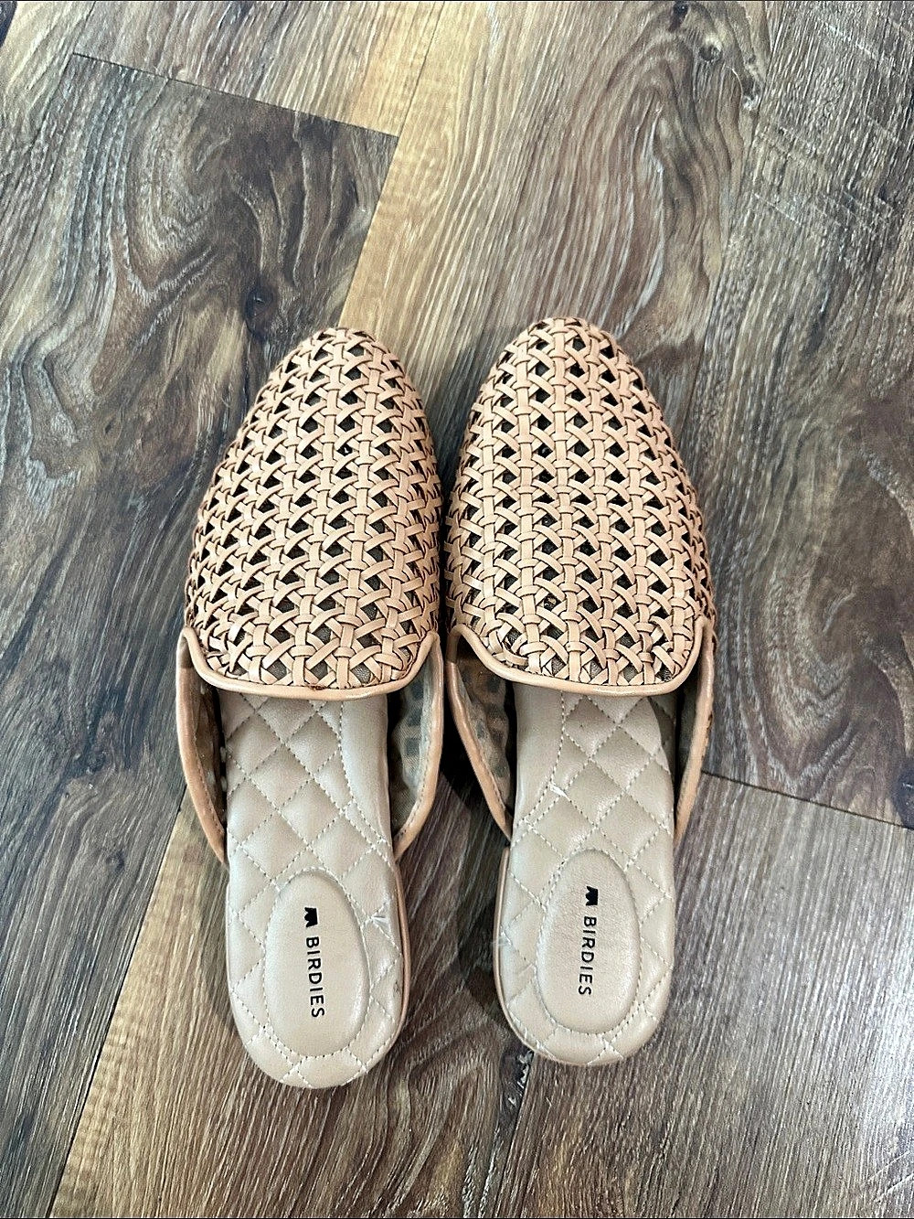 Birdies woven cushioned leather mules. Size 9.5.